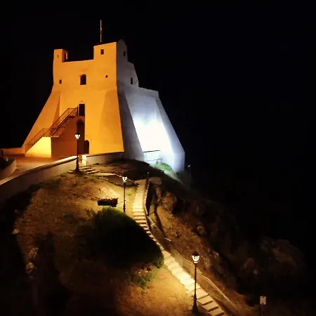 In - Little Paradise * Gaeta