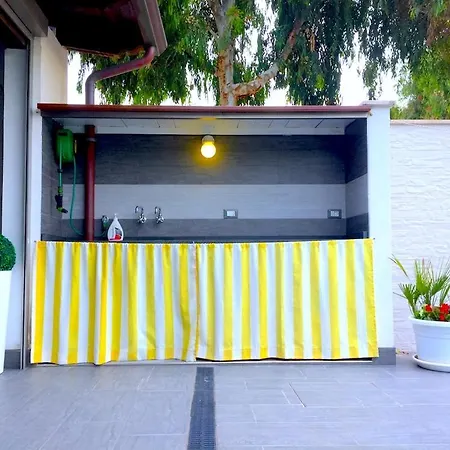 In - Little Paradise Villa